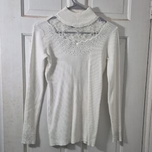 White Lace-Detail Turtleneck Sweater With Sparkles